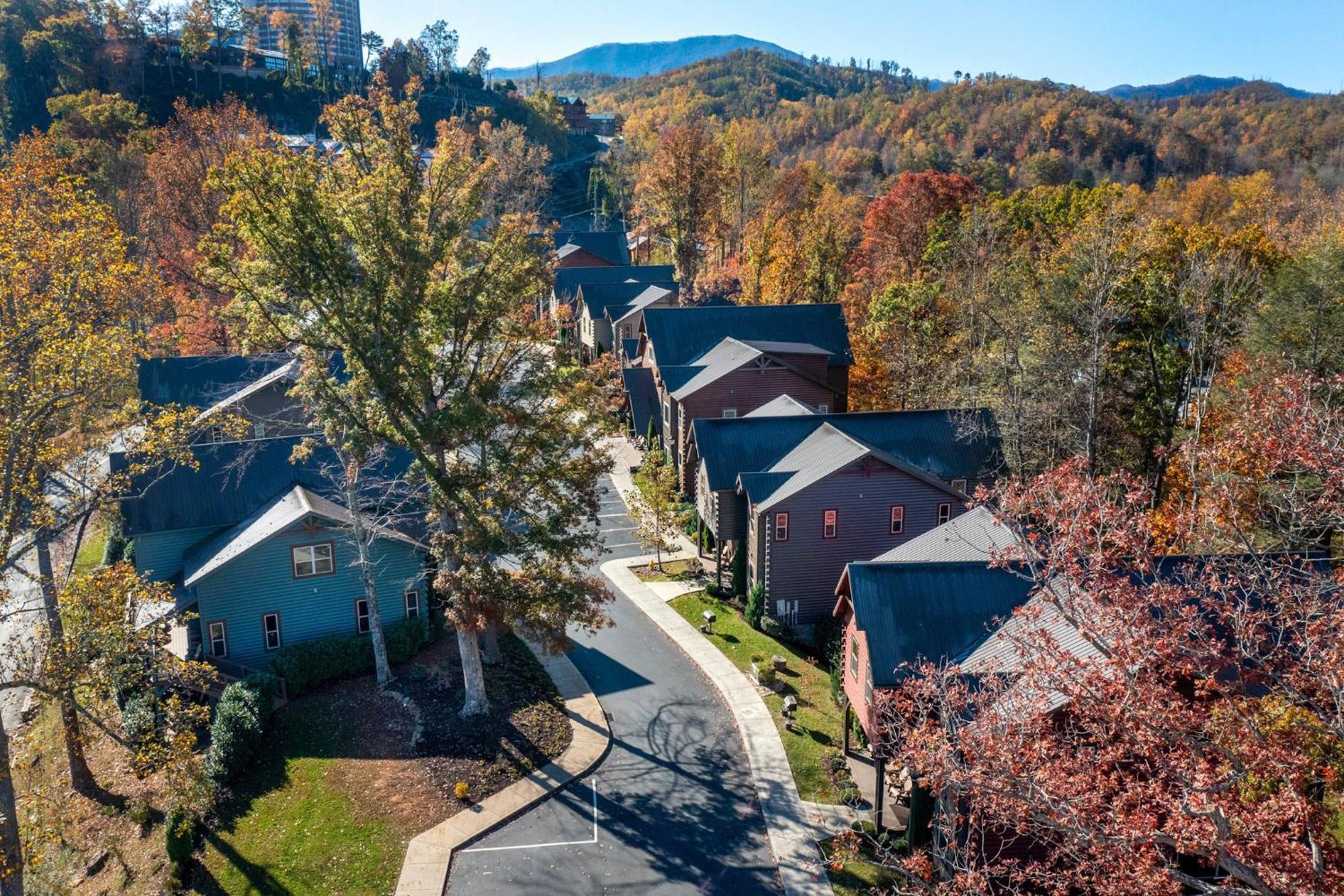 The Great Maple Retreat By Stony Brook Cabins Гатлинбург Экстерьер фото